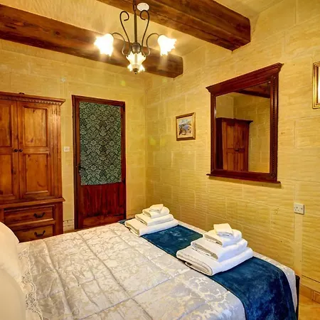 Solaris Adults Only * Nadur