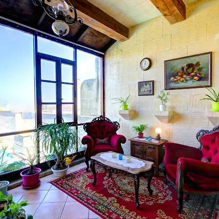 Solaris Adults Only * Nadur
